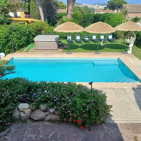 Encantadora Con Piscina,spa Y Cerca De Playa