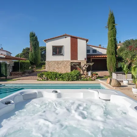 Βίλα Encantadora Con Piscina,spa Y Cerca De Playa